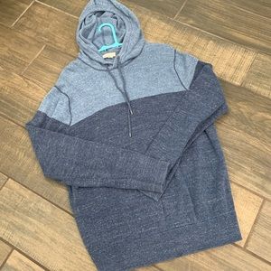 Men’s Gap knit hooded sweatshirt